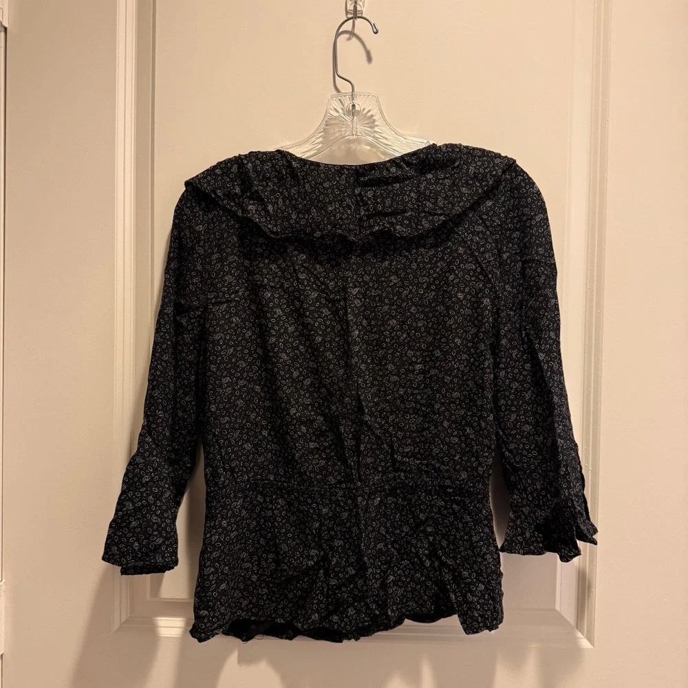 HINGE Print Cascade Ruffle Top - Picture 9 of 9